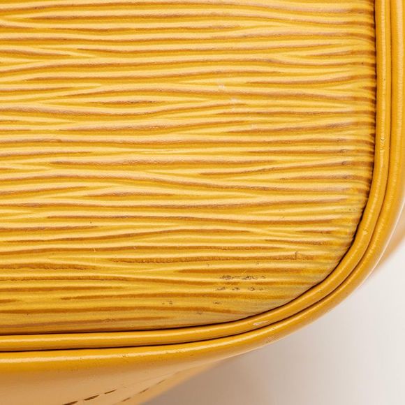 Louis Vuitton Vintage Epi Leather Noe Shoulder Bag - Picture 15 of 15